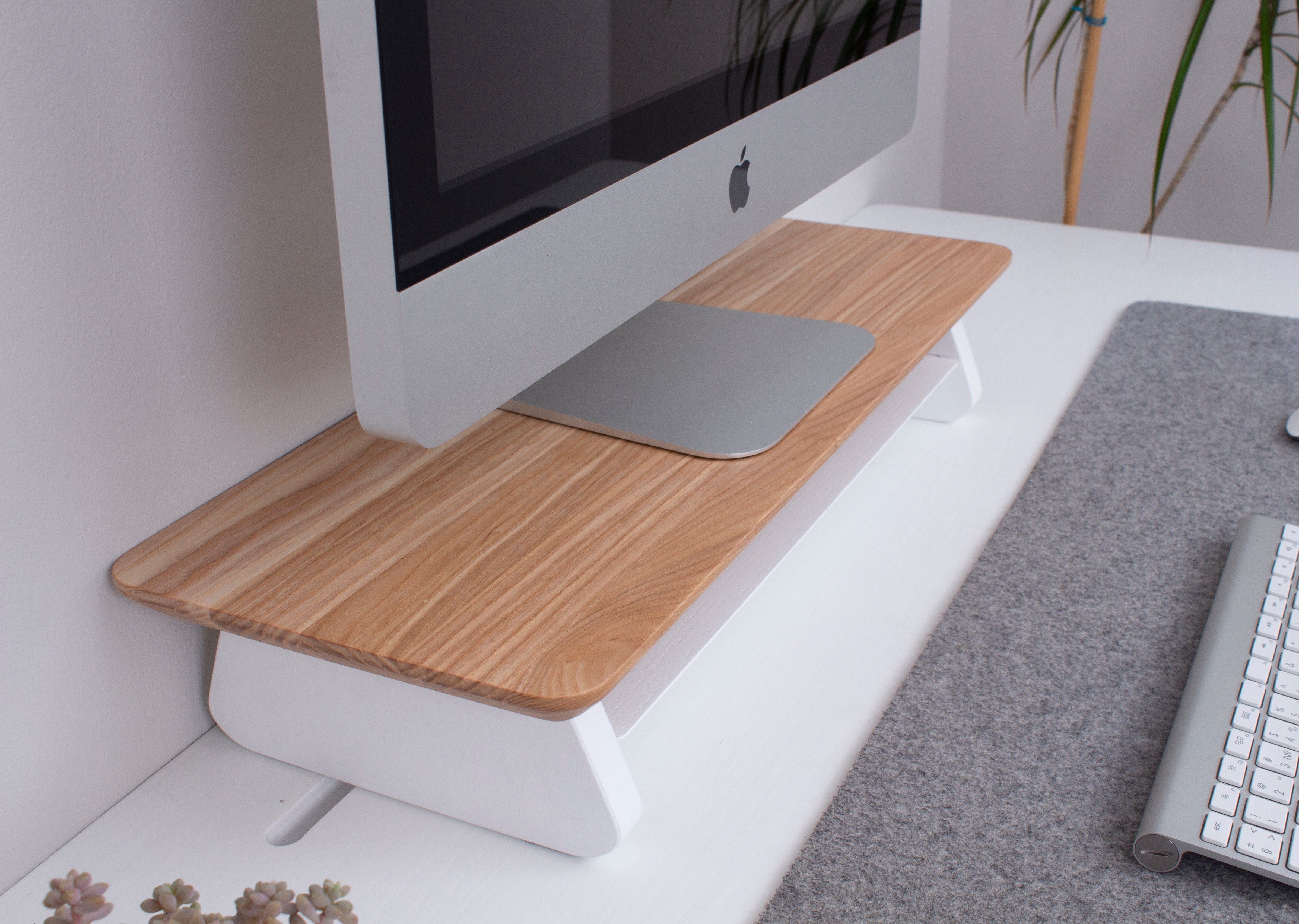 Small desk organizer